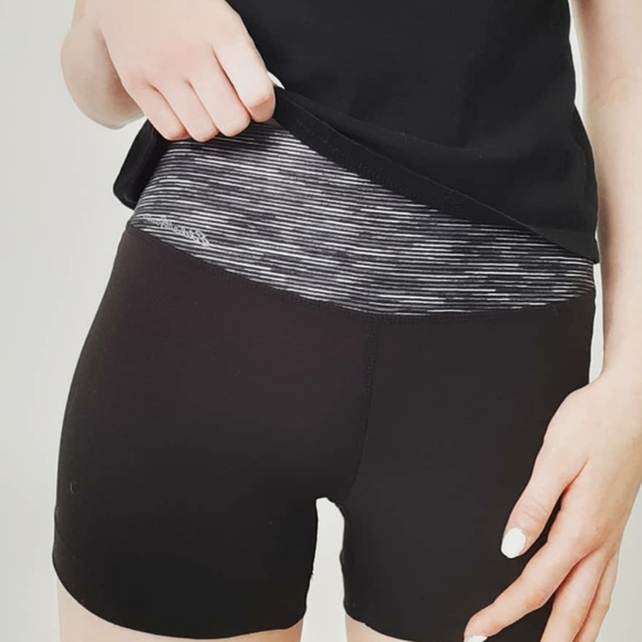 Eddie bauer work our shorts - Picture 3 of 4